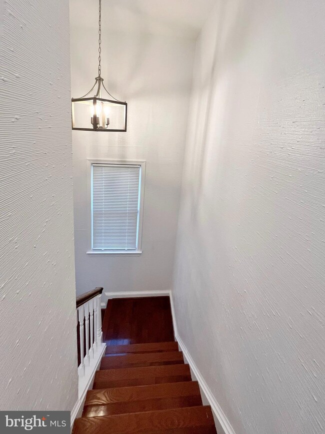 10266 Arizona Cir, Bethesda, MD 20817 - photo 6