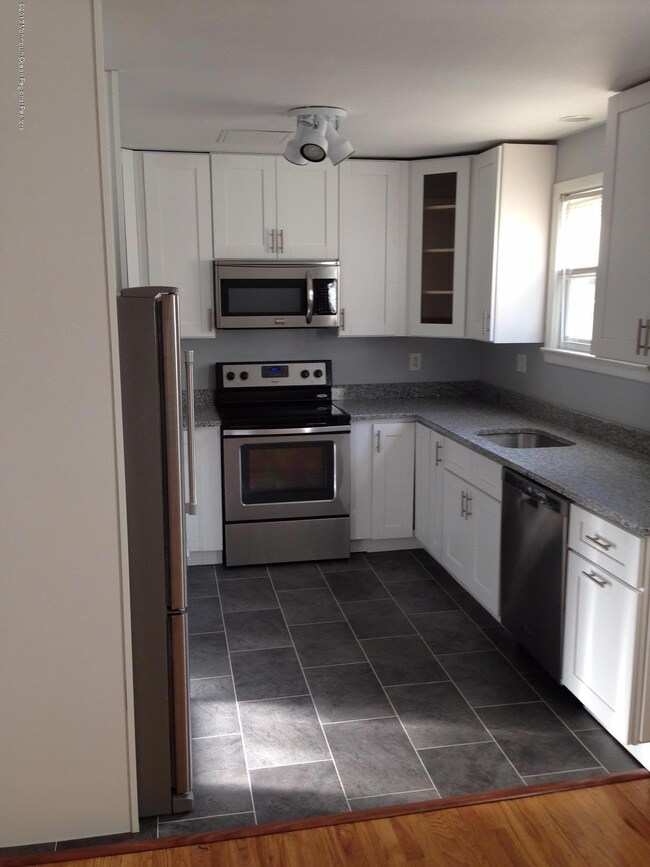 402 Lake Ave, Oakhurst, NJ 07755 - photo 6