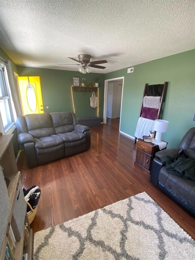 617 E 3rd St, Hugoton, KS 67951 - photo 7