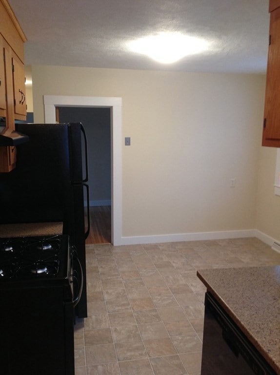 9 Norton St unit 2, North Weymouth, MA 02191 - photo 5