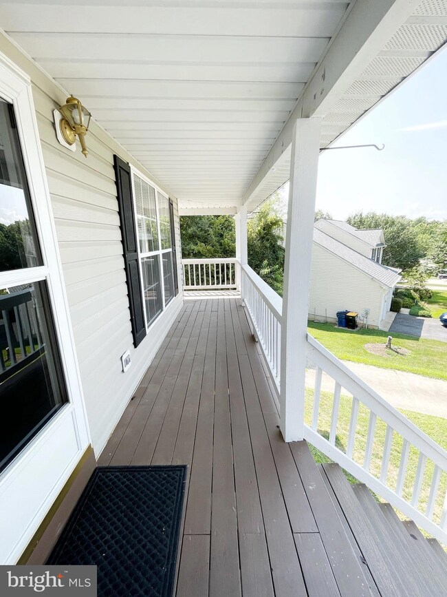 41937 Kentucky Ct, Leonardtown, MD 20650 - photo 2