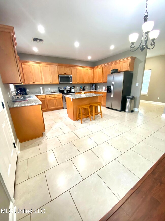 38 Meadow Path Cir, Picayune, MS 39466 - photo 4