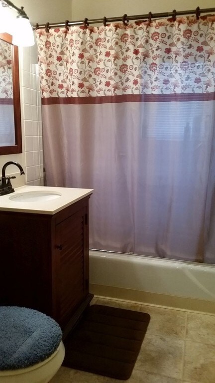 107 Litchfield Pines Dr unit B, Leominster, MA 01453 - photo 6