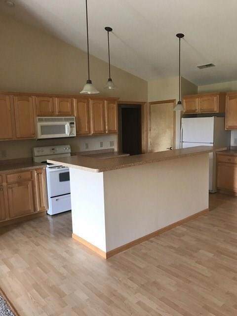 1230 E Orchard Beach Ln unit B, Rice Lake, WI 54868 - photo 4