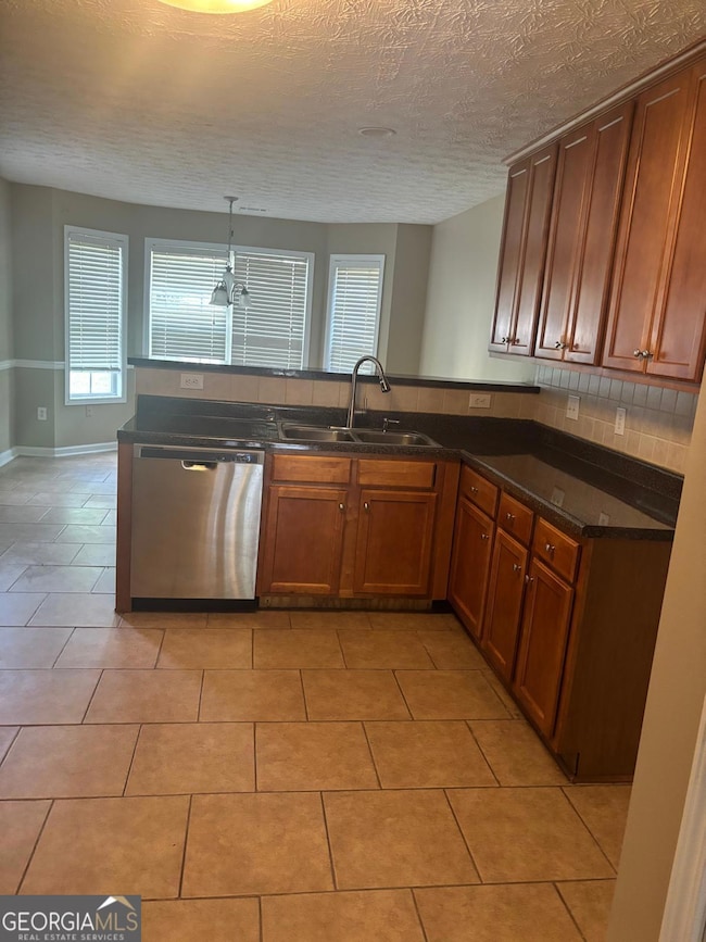 2999 Battlement Cir, Loganville, GA 30052 - photo 6