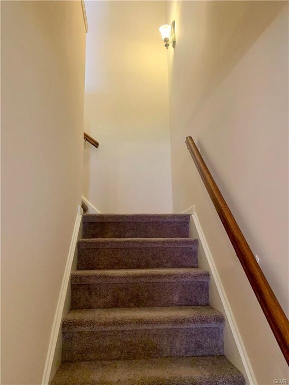 1842 S Church St, Allentown, PA 18103 - photo 5