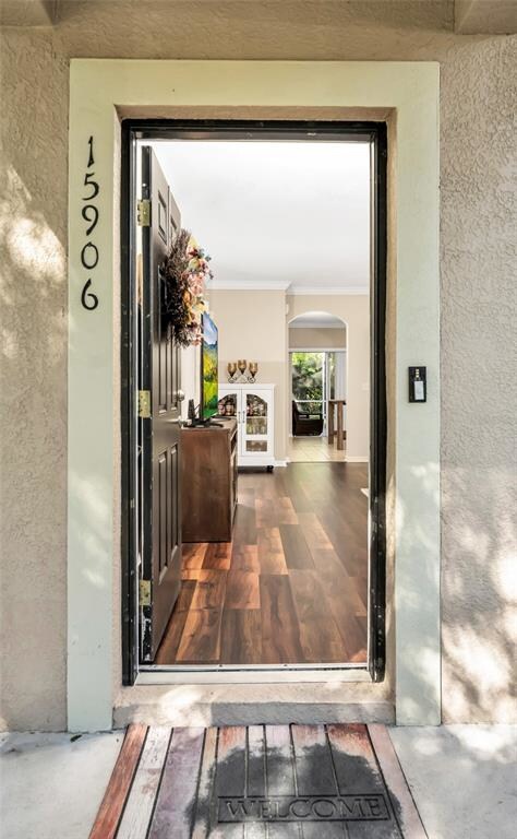 LOOKING INSIDE BEAUTIFUL WOOD FLOORS