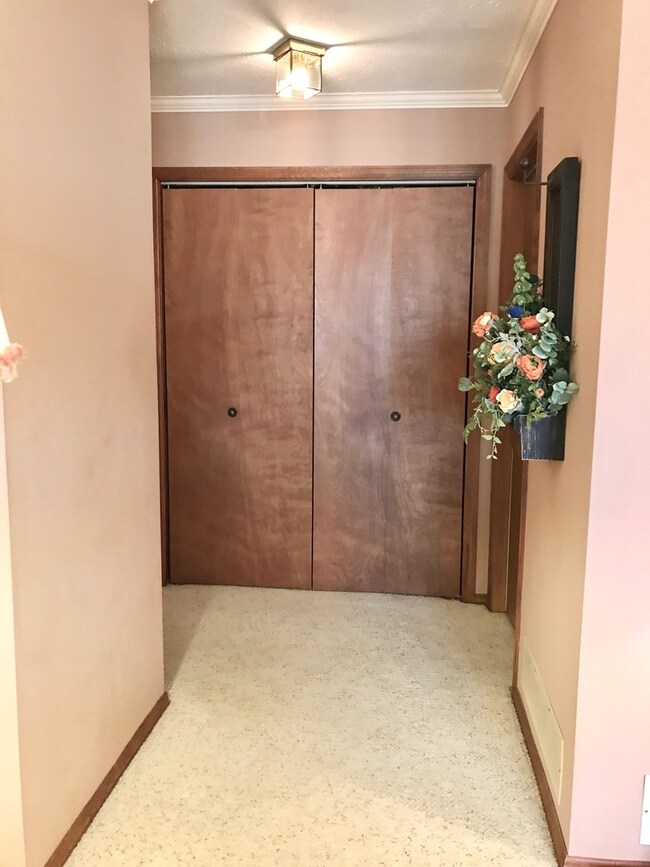 808 Carol Ct unit C-8, Pontiac, IL 61764 - photo 7