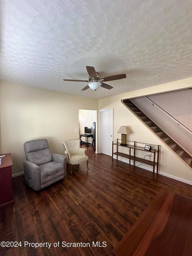 1151 Olga St, Scranton, PA 18519 - photo 6