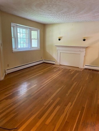 57 Plain St, Upton, MA 01568 - photo 5