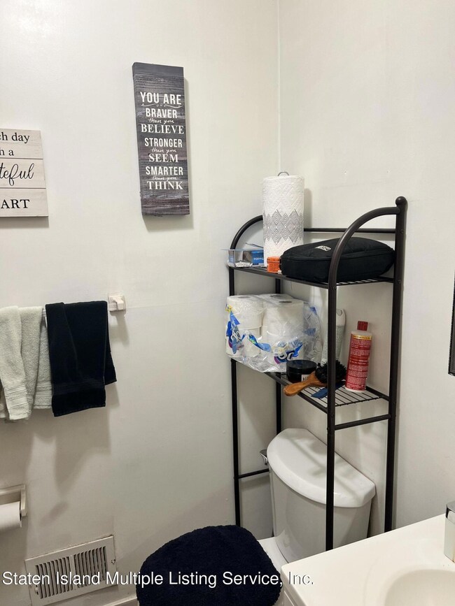 21 Daniella Ct, Staten Island, NY 10314 - photo 7