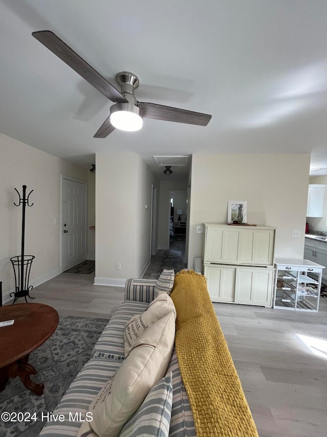 2036 Sloop Point Loop Rd unit 9, Hampstead, NC 28443 - photo 5