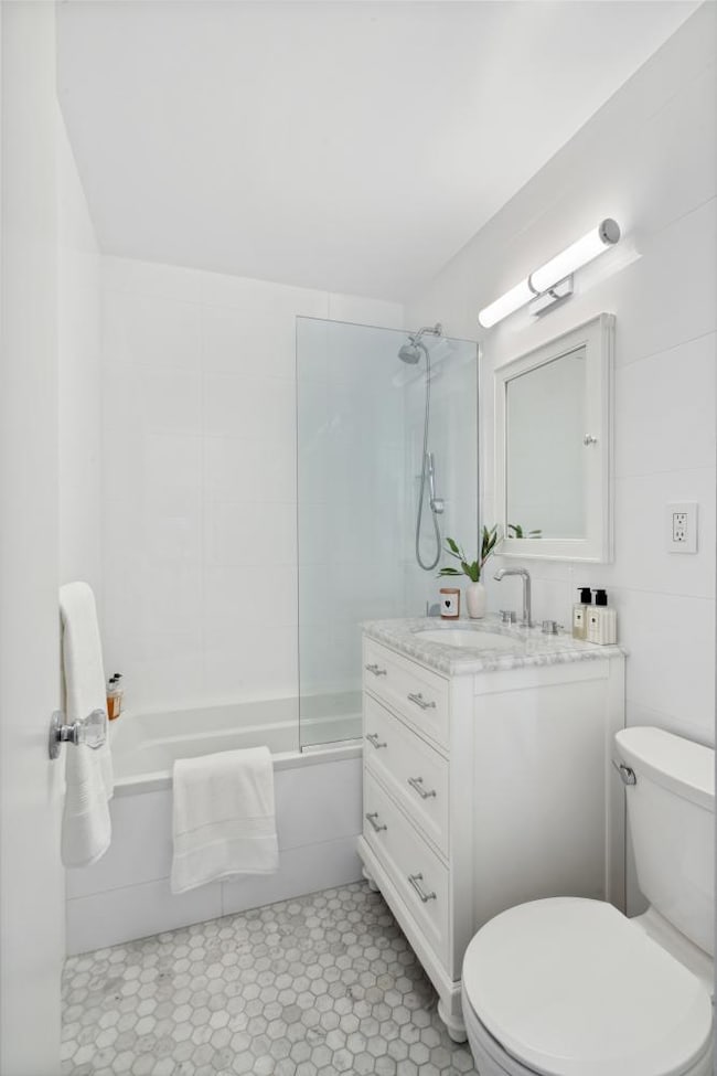 The Vermeer unit 19M, New York, NY 10011 - photo 7