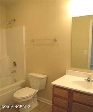 106 Laib Ln unit 3, Sneads Ferry, NC 28460 - photo 5