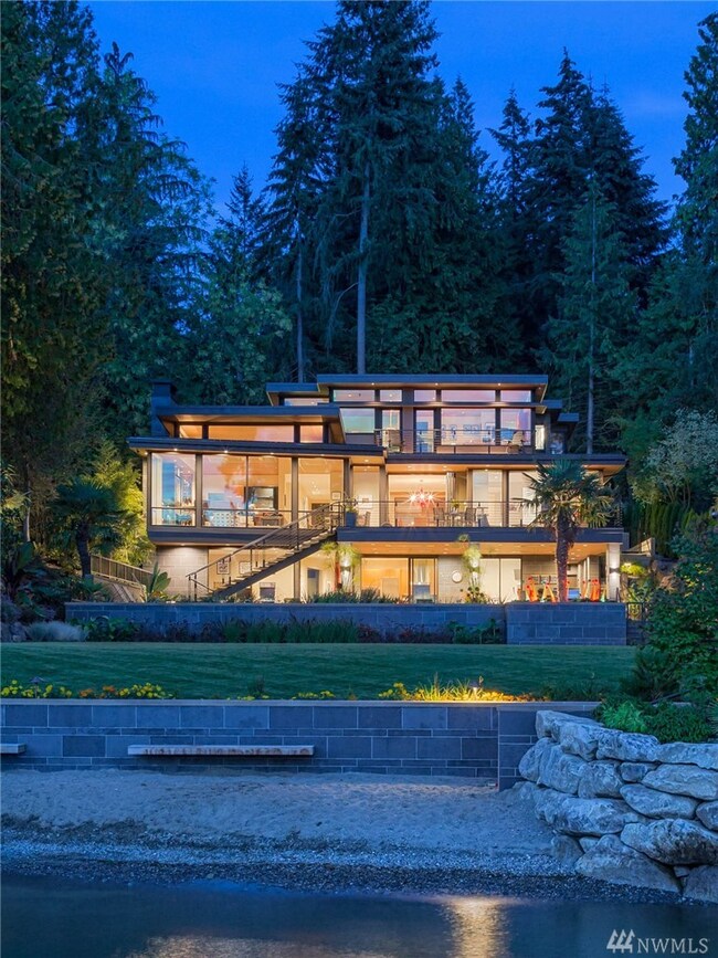 3661 Hunts Point Rd, Hunts Point, WA 98004 - photo 2