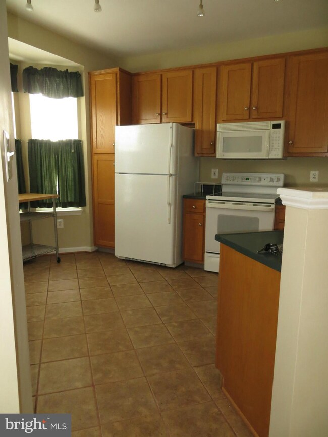 122 Harpers Way, Frederick, MD 21702 - photo 2