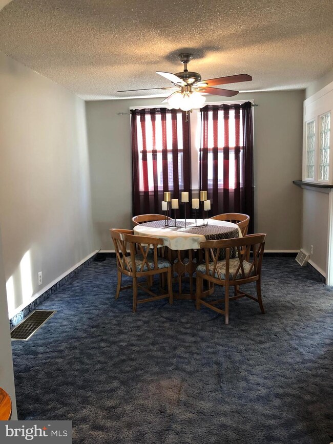 4306 Chippendale St, Philadelphia, PA 19136 - photo 5