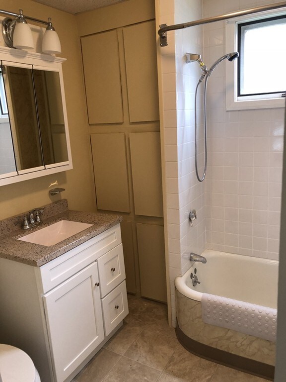 136 Sawtell Ave unit 1, Brockton, MA 02302 - photo 5