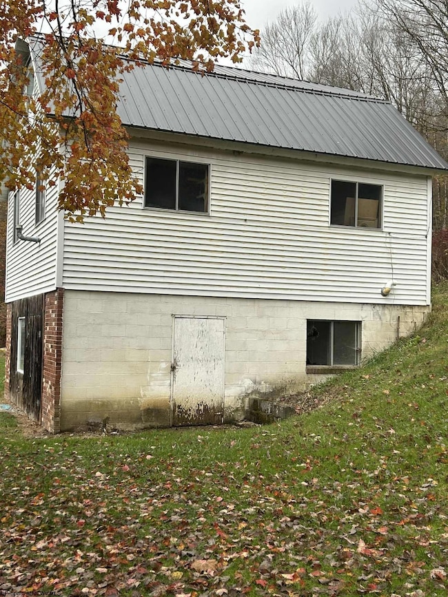 6801 Heaston Ridge Rd, Rock Cave, WV 26234 - photo 3