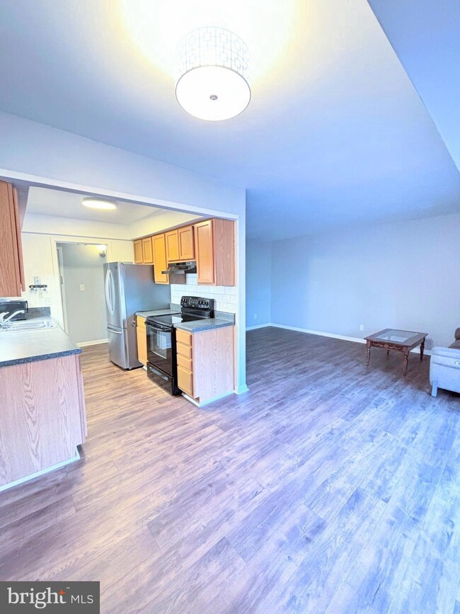 2245 Castle Rock Square unit 21C, Reston, VA 20191 - photo 7