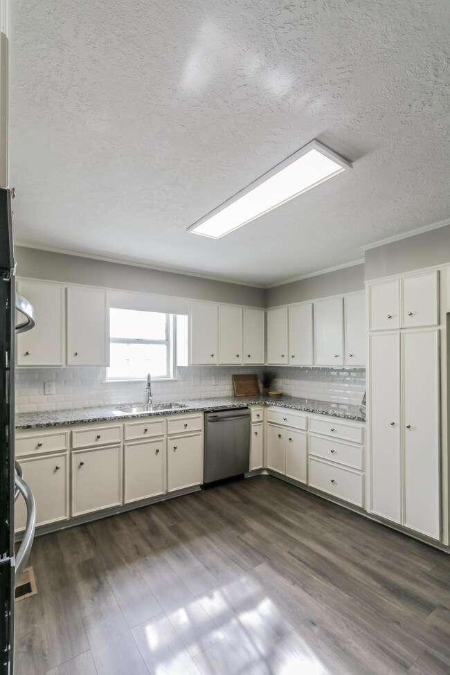 4690 Red Leaf Way  (6 of 62)