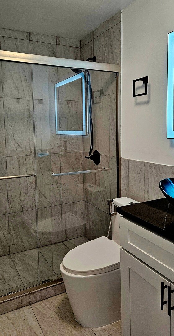 5455 N Sheridan Rd unit 1807, Chicago, IL 60640 - photo 6