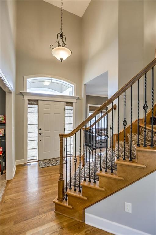 4424 SW Creekview Dr, Lees Summit, MO 64082 - photo 3