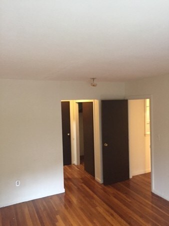 220 Central St unit 5, Stoneham, MA 02180 - photo 3