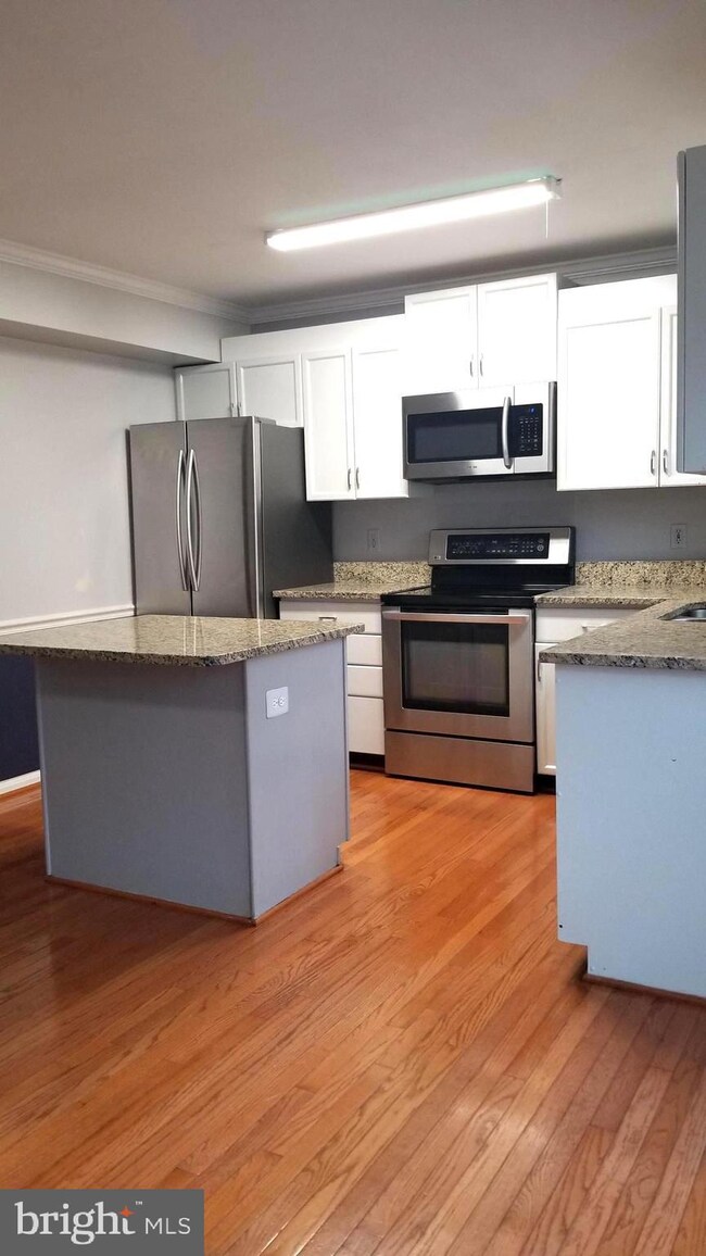 13938 Baton Rouge Ct, Centreville, VA 20121 - photo 7