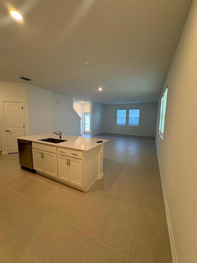 5673 Liveliness Aly, Clermont, FL 34714 - photo 4