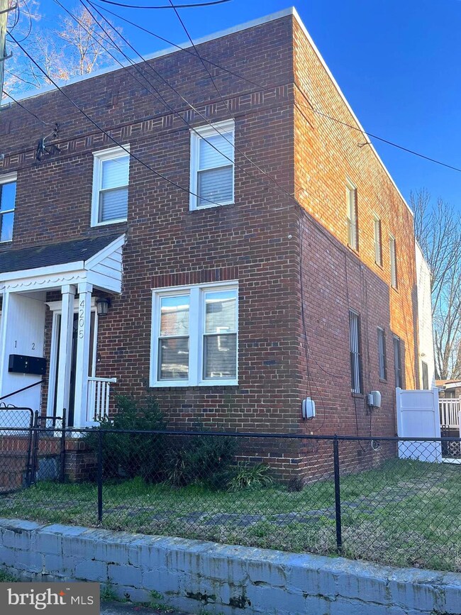 4205 Eads St NE, Washington, DC 20019 - photo 2