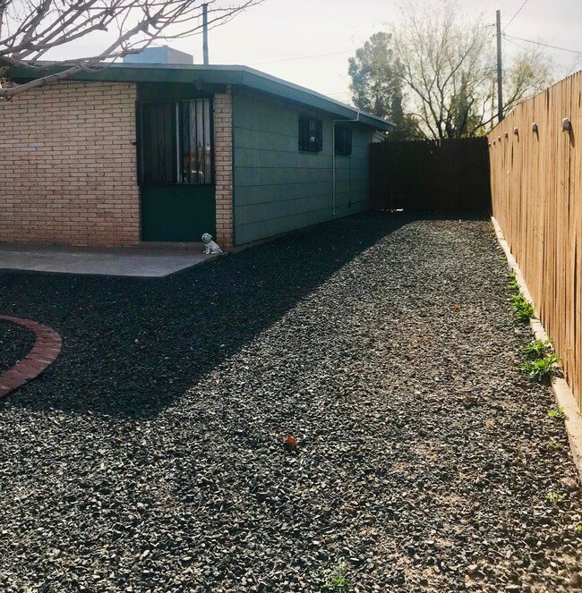 432 Cullen Ave, El Paso, TX 79915 - photo 3