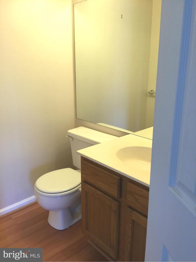 8206 Winstead Place unit 204, Manassas, VA 20109 - photo 6