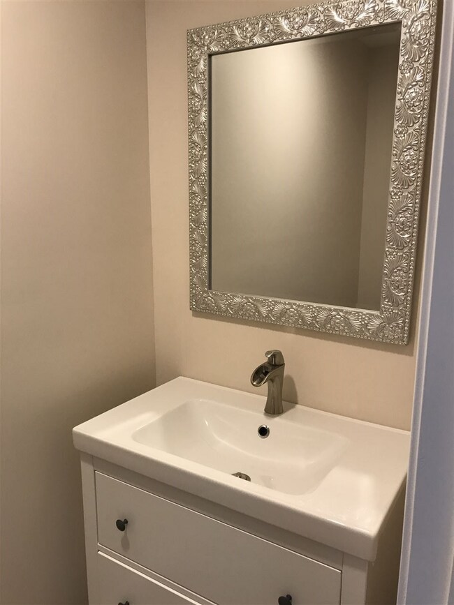 17 Beaudoin St, Goffstown, NH 03045 - photo 6