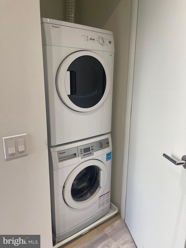 2422 17th St NW unit 305, Washington, DC 20009 - photo 4