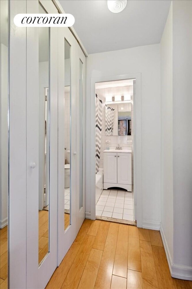 345 E 81st St unit 6D, New York, NY 10028 - photo 6