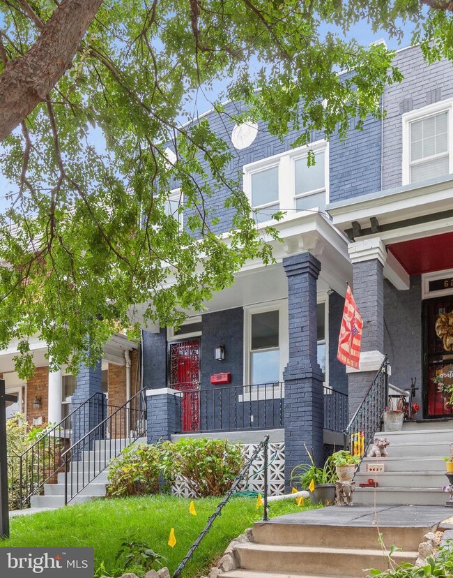 631 Girard St NE, Washington, DC 20017 - photo 3