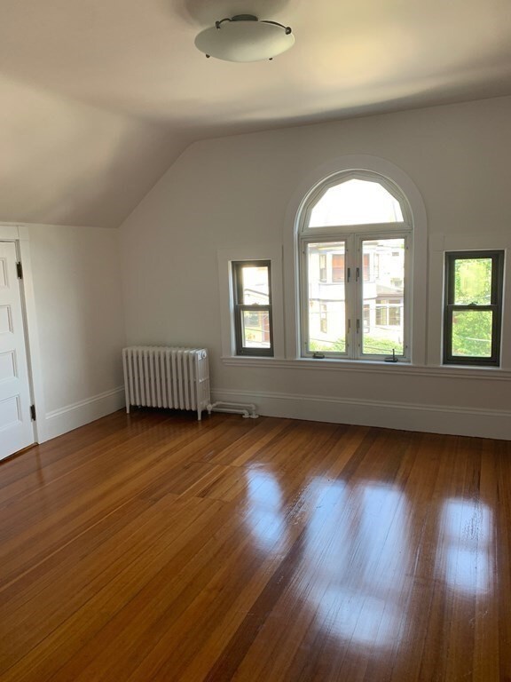 44 Walnut St unit 3, Somerville, MA 02143 - photo 5