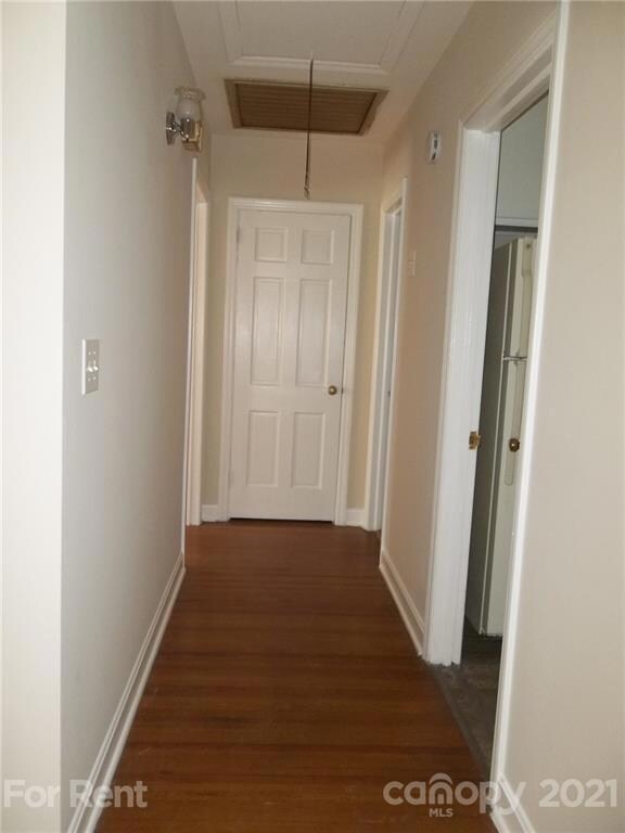 4227 Walker Rd unit 6, Charlotte, NC 28211 - photo 7