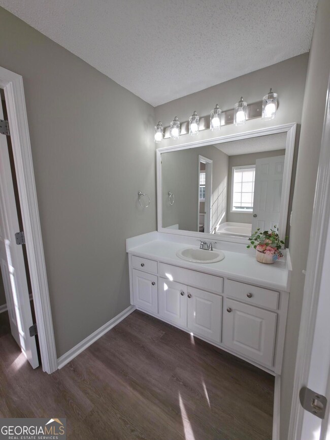 1301 Palmer Ln, Winder, GA 30680 - photo 7