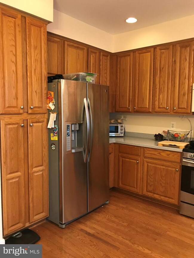 6073 Ticket Way, Woodbridge, VA 22193 - photo 5