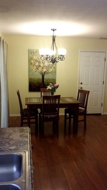 100th Way Dinning