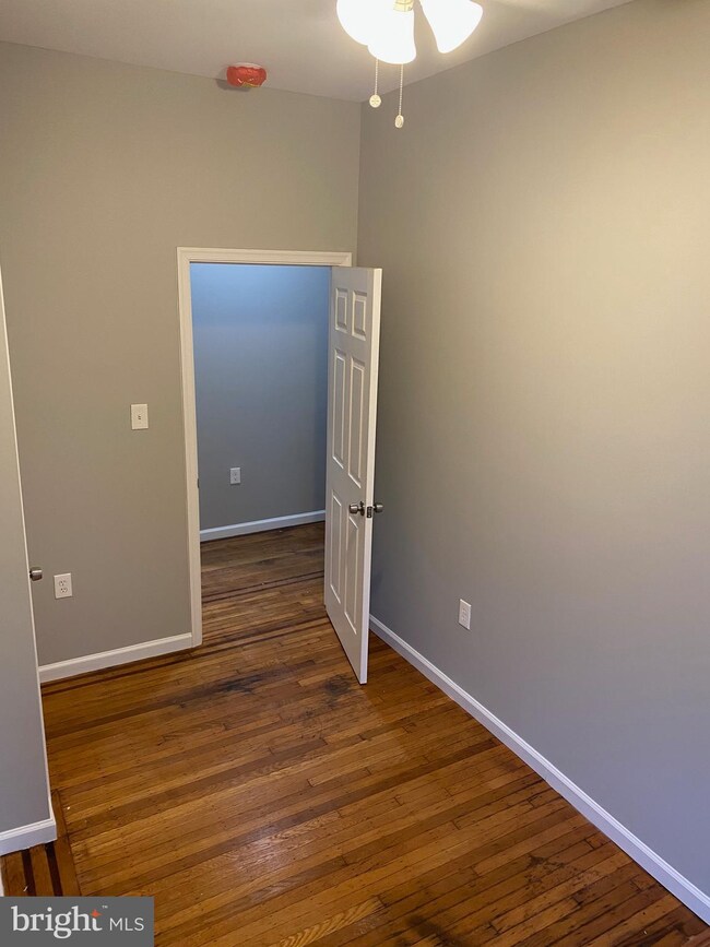 97 E Stewart Ave, Lansdowne, PA 19050 - photo 5