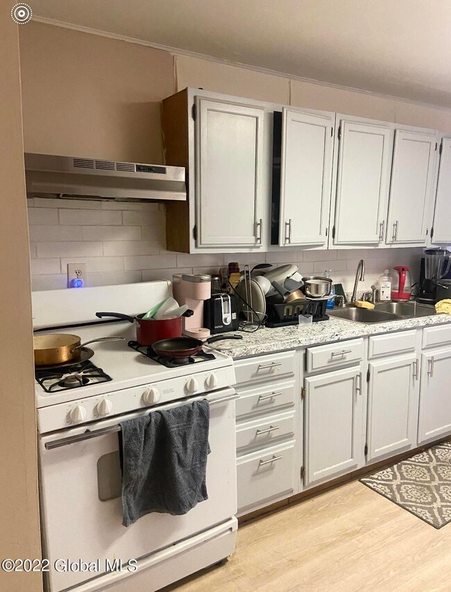 516 Washington Ave, Albany, NY 12203 - photo 4