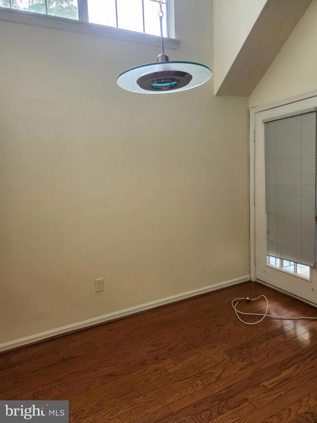 14039 Vista Dr unit 174, Laurel, MD 20707 - photo 3