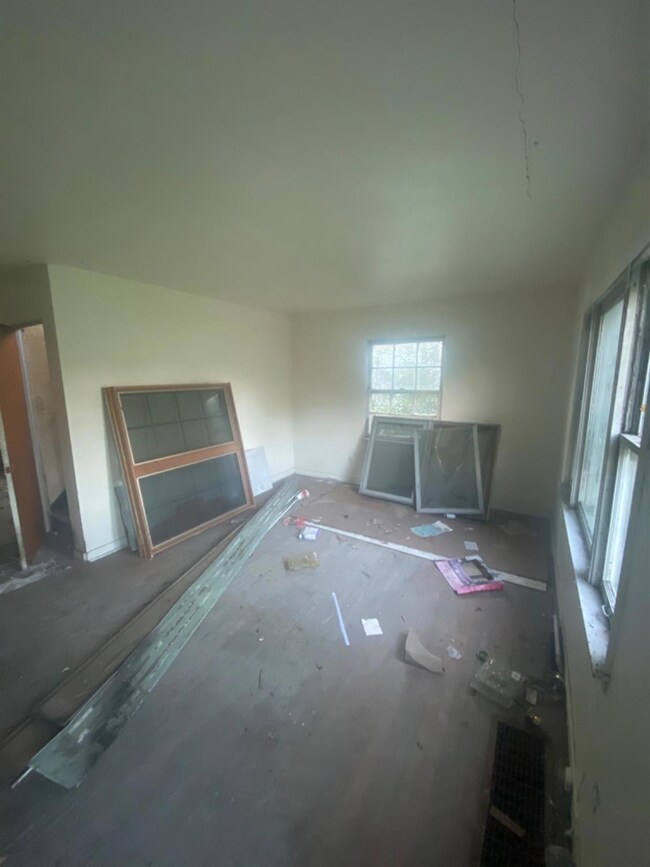 4317 E 10th Ave, Gary, IN 46403 - photo 2