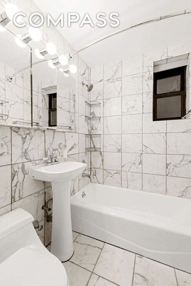 405 E 82nd St unit 2J, New York, NY 10028 - photo 4