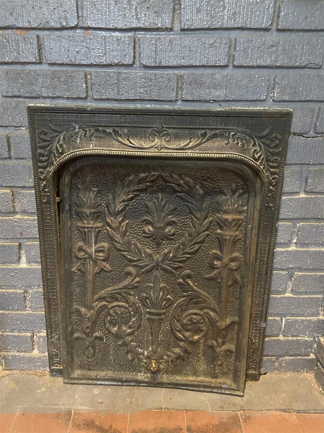 416 W Grand St, Whitewright, TX 75491 - photo 4