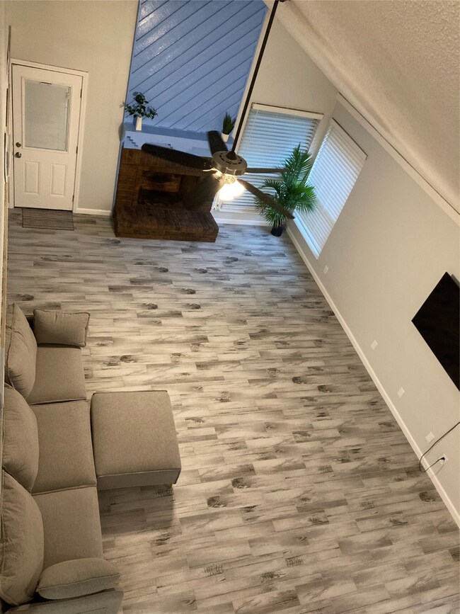 5210 Sweetwind Ln, Spring, TX 77373 - photo 3