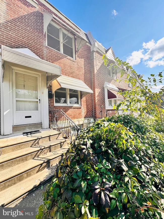 4615 Weymouth St, Philadelphia, PA 19120 - photo 2